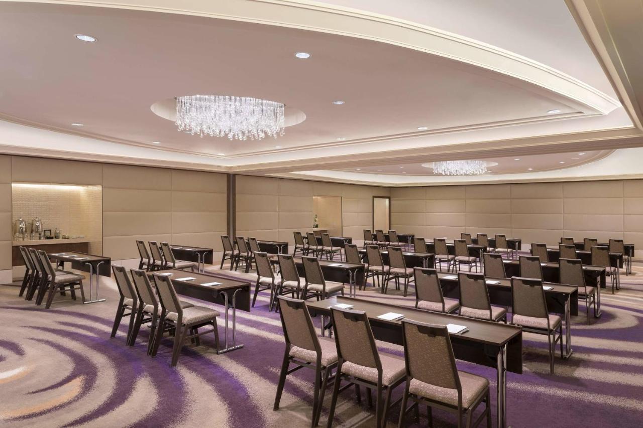 Vogo Abu Dhabi Golf Resort & Spa Formerly The Westin Abu Dhabi Golf Resort & Spa Eksteriør billede The ballroom